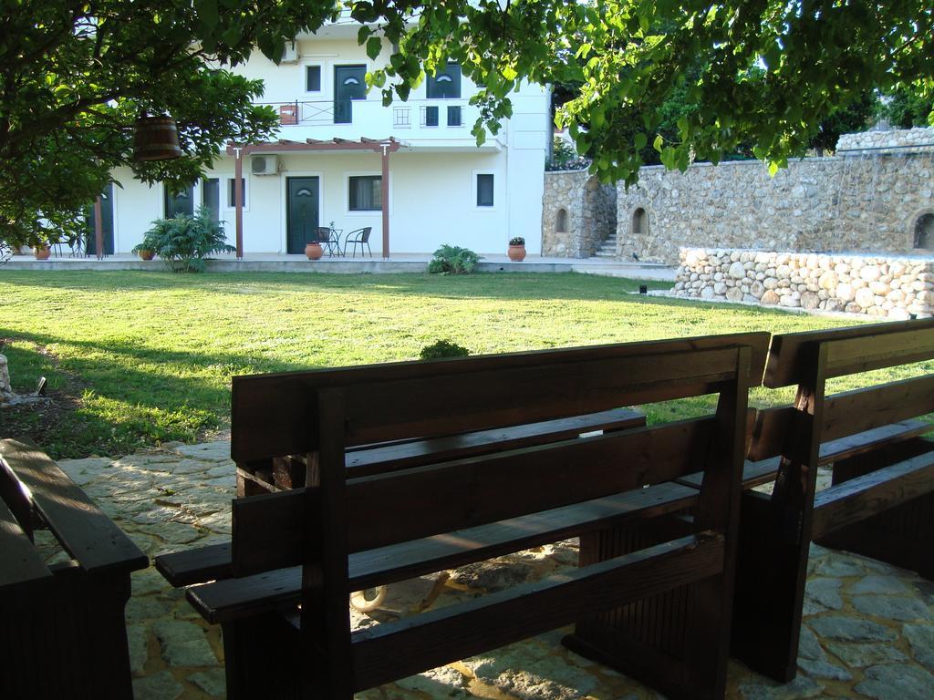 Kourtis Apartamento Paramythía Exterior foto
